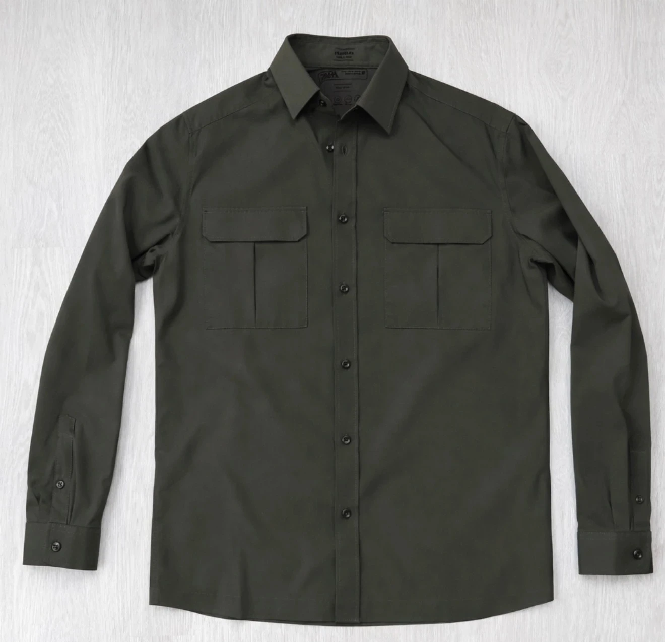Sobrecasaco / Camisa Zara cáqui estilo militar - Tamanho M – photo 2